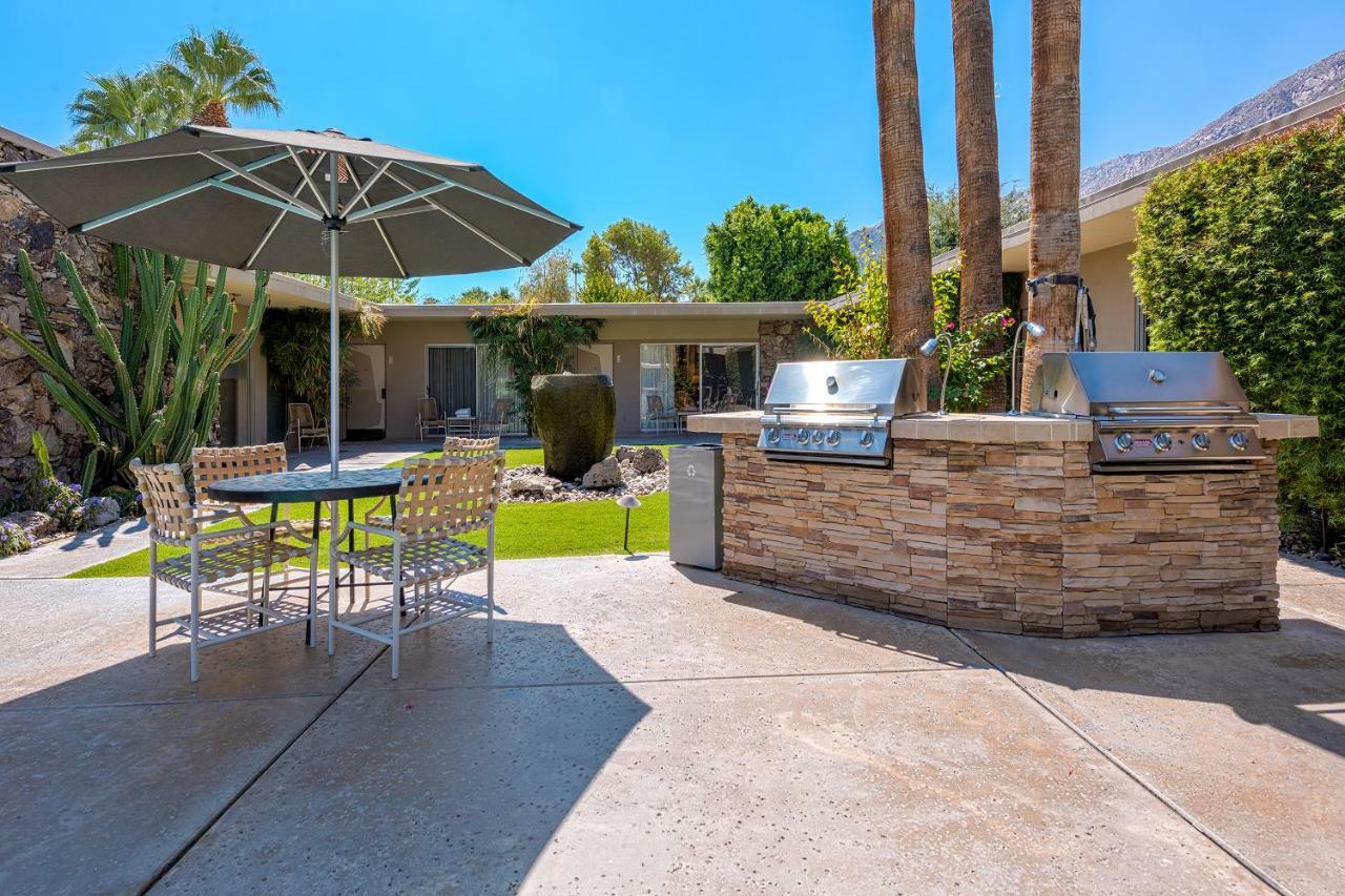 Desert Hills- 21 And Over (Adults Only) Palm Springs Dış mekan fotoğraf